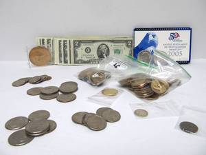 lot 105 image: Lot of Assorted US Coins Currency etc