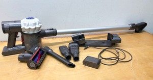 lot 126 image: Quality Working DYSON Cordless Vacuum 
