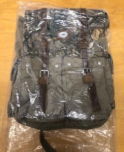lot 148 image: Brand New MELLO YELLO Camo & Canvas Backpack