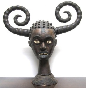 lot 242 image: Exceptional Antique African Ekoi Janus Headdress