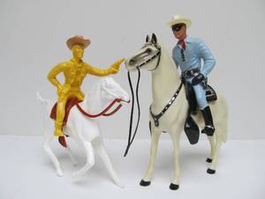 lot 253 image: 2 Western Cowboy Toys wHorses - Including 1950s Hartland Lone Ranger & Accessories