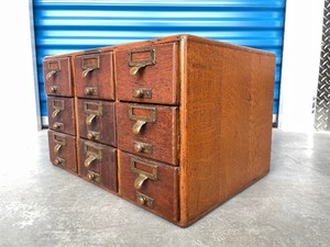 lot 210 image: Excellent Antique Tiger Oak 9-Drawer Catalog  File Cabinet