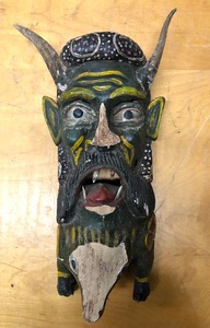 lot 191 image: Vintage Carved Wood South American Mask #9