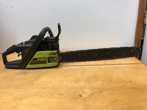 lot 221 image: Working Poulan Chainsaw