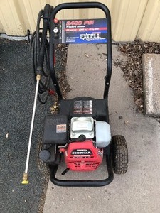 lot 319 image: Working Develbiss EX-CELL 2400 PSI Pressure Washer