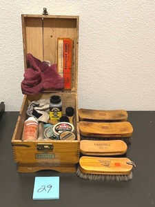 lot 29 image: Vintage Shoe Shine Kit (PAY ONLINE BEFORE PICK-UP.  WE ARE NOT ACCEPTED PAYMENTS ON-SITE DAY OF PICKUP)