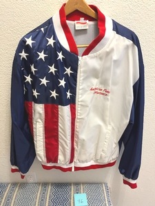 lot 46 image: Vintage American Family Insurance (Mens XL) Windbreaker (PAY ONLINE BEFORE PICK-UP)