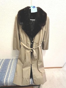 lot 54 image: Vintage Womens Fur Lined Overcoat - Size Estimated 68 (NO ONSITE PAYMENTS)