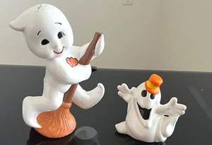 lot 243 image: Vintage Ceramic Halloween Figurines - NO ONSITE PAYMENTS ACCEPTED.  PAY ONLINE BEFORE PICKUP
