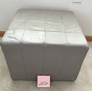 lot 252 image: Faux Leather Ottoman (12 x 17) - NO ONSITE PAYMENTS ACCEPTED.  PAY ONLINE BEFORE PICKUP