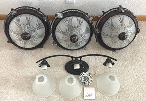 lot 267 image: Nice lot of Ceiling Lights and Vanity Light - NO ONSITE PAYMENTS ACCEPTED.  PAY ONLINE BEFORE PICKUP