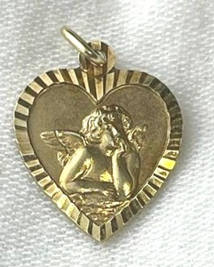 lot 316 image: Vintage 14K Gold Heart Shaped Pendant (1.2 grams) (12 diameter) - PAY ONLINE BEFORE PICKUP