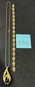 lot 333 image: Beautiful Vintage Trifari Necklaces - A few stones are missing from the goldfaux diamond necklace