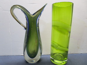 lot 5 image: Blown Glass Vase & Ewer