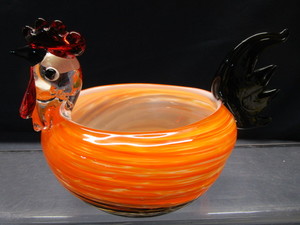 lot 10 image: Blown Glass Rooster