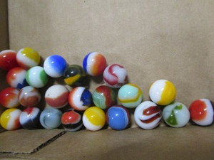 lot 257 image: Vintage Marbles
