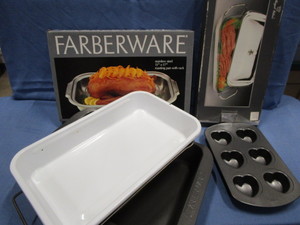 lot 263 image: Faberware Roasting & Baking