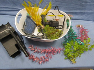 lot 271 image: Aquarium Accessories