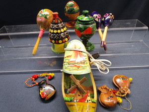 lot 42 image: Wooden Shoe Lamp, Crayon Caddy, Vessels