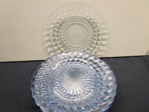 lot 60 image: Blue Bubble Dinner Plates