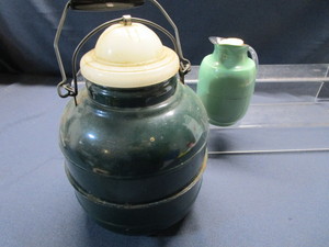 lot 78 image: Vintage Aladdin Water Jug, Carafe