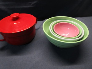 lot 82 image: Casserole & Nesting Bowls