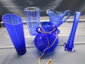 lot 92 image: Blue Bottle, Vases, Avon Pitcher