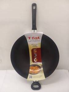 lot 37 image: NEW T-FAL EASY CARE 14.25 IN JUMBO WOK