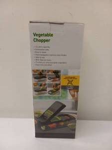 lot 53 image: NEW VEGETABLE CHOPPER