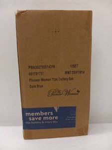 lot 74 image: NEW PIONEER WOMEN 11PC CUTLERY SET