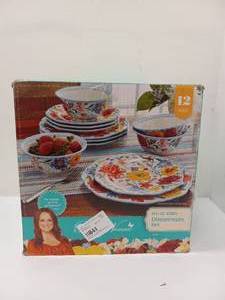 lot 77 image: NEW PIONEER WOMEN 12PC DINNERWARE SET