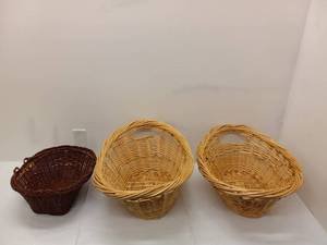 lot 98 image: 3 LARGE WICKER BASKETS