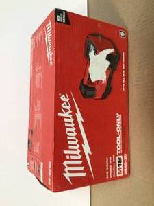 lot 26 image: Milwaukee M18 18-Volt Lithium-Ion Cordless Electric Portable Inflator (Tool-Only) Customer Returns See Pictures