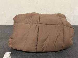 lot 456 image: Utopia Bedding Twin Size Brown Comforter