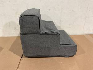 lot 131 image: Pet Stairs, Grey, Measures 18 x 15