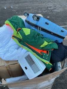 lot 704 image: Wholesale Lot of Assorted Miscellaneous Items