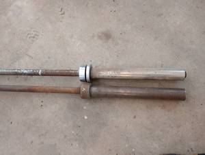 lot 6 image: (2) Olympic Style 2 Barbells