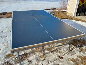 lot 17 image: Full-Size Harvard Ping Pong Table