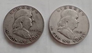 lot 78 image: (2) Franklin Half Dollars