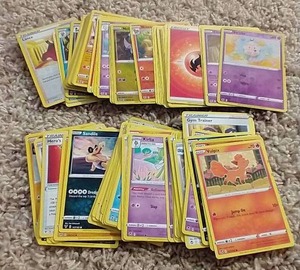 lot 104 image: 100 Pokemon Cards