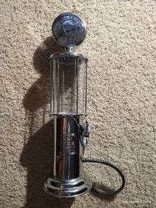 lot 106 image: Replica Gas Pump