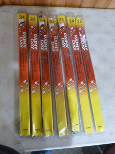 lot 50 image: 7 Rainy Day Wiper Blades