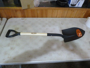 lot 96 image: Quality Shield Dirt Shovel