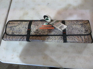 lot 143 image: Mossy Oak Predator Prone Shooting Mat