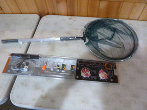 lot 145 image: Ice Fishing Kit and Landing Net