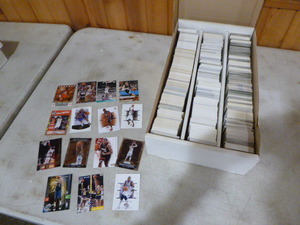 lot 181 image: 2,700 Count of Basketball Cards