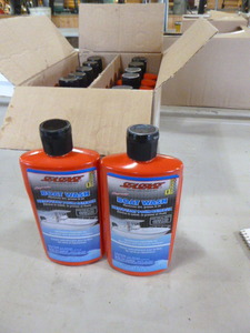 lot 192 image: 12 Bottles of Seasense Boat Wash