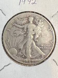 1942 US WALKING LIBERTY HALF DOLLAR