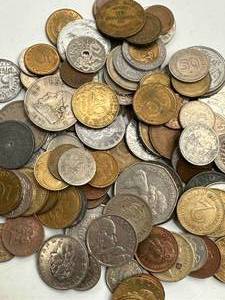 1 Pound Unsearched Foreign Coins