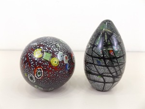 lot 31 image: 2 Large Hand Blown Glass Murano Style Paperweights  